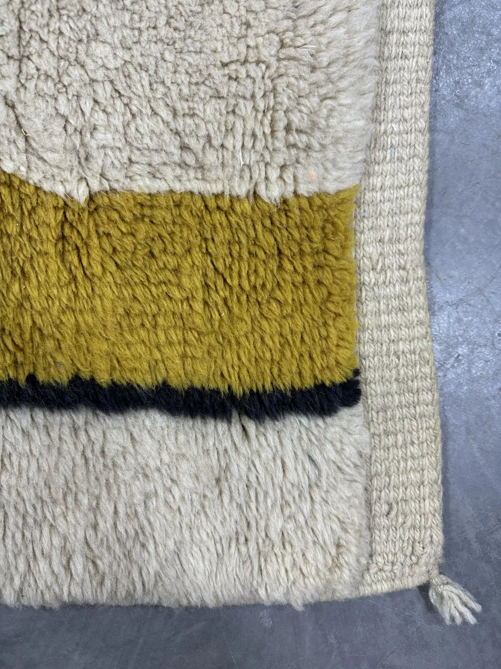 Aya Berber Moroccan Mrirt Handmaade Rug