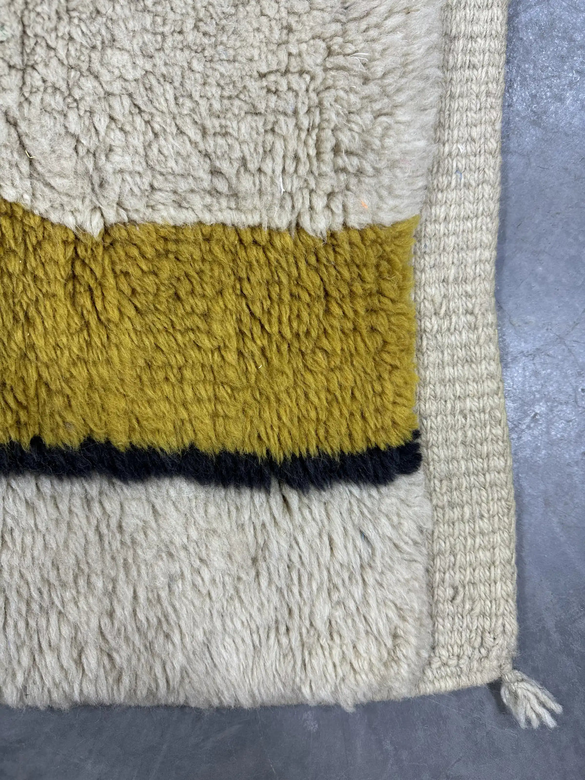 Aya Berber Moroccan Mrirt Handmaade Rug