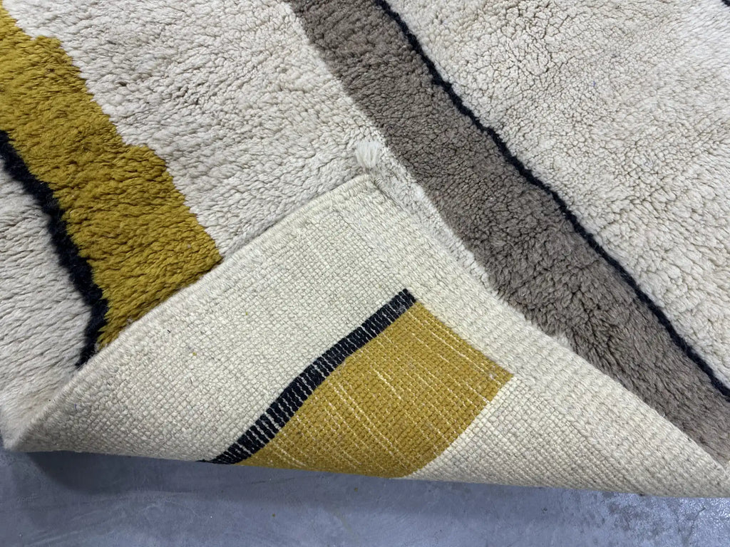 Aya Berber Moroccan Mrirt Handmaade Rug