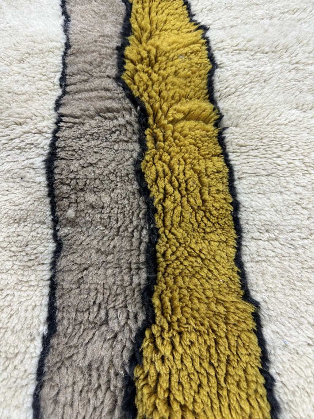 Aya Berber Moroccan Mrirt Handmaade Rug