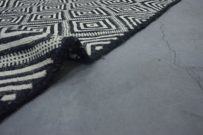 Moroccan Rug 7x11 | Handmade white black rug | Costume Wool Rug | Flat woven kilim Rug