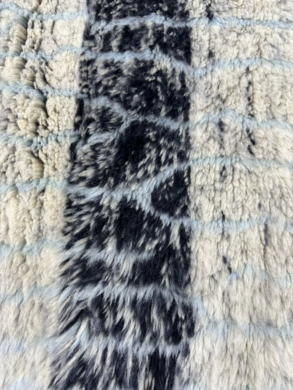 Marwa Berber Moroccan Mrirt Handmaade Rug