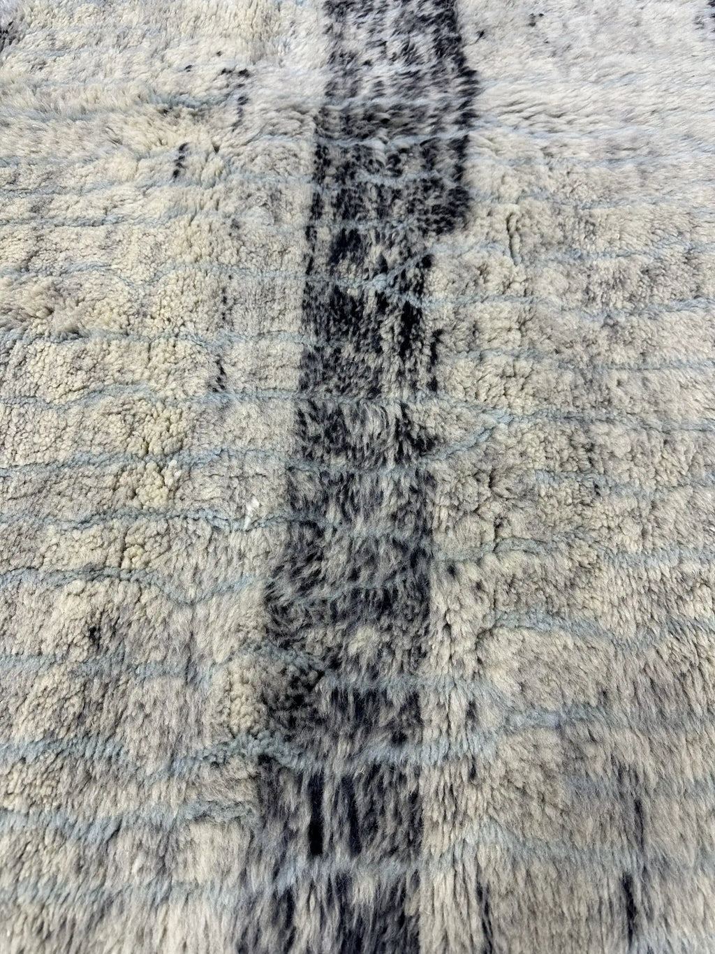 Marwa Berber Moroccan Mrirt Handmaade Rug