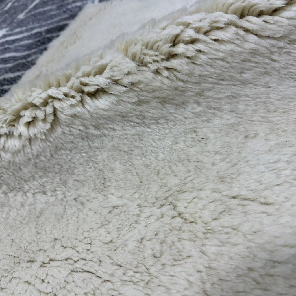 Ikram Berber Moroccan Rug Handmaade Mrirt
