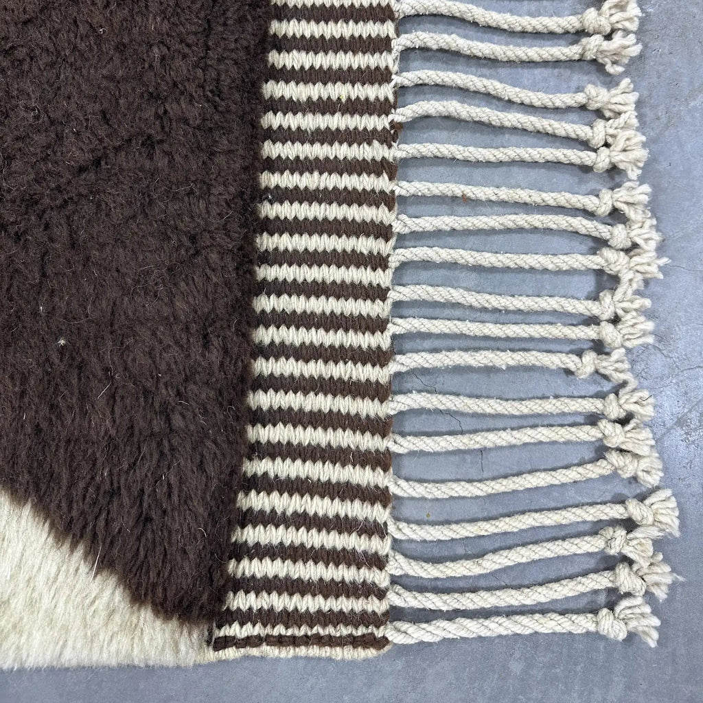 Fatiha Berber Moroccan Rug Handmaade Mrirt