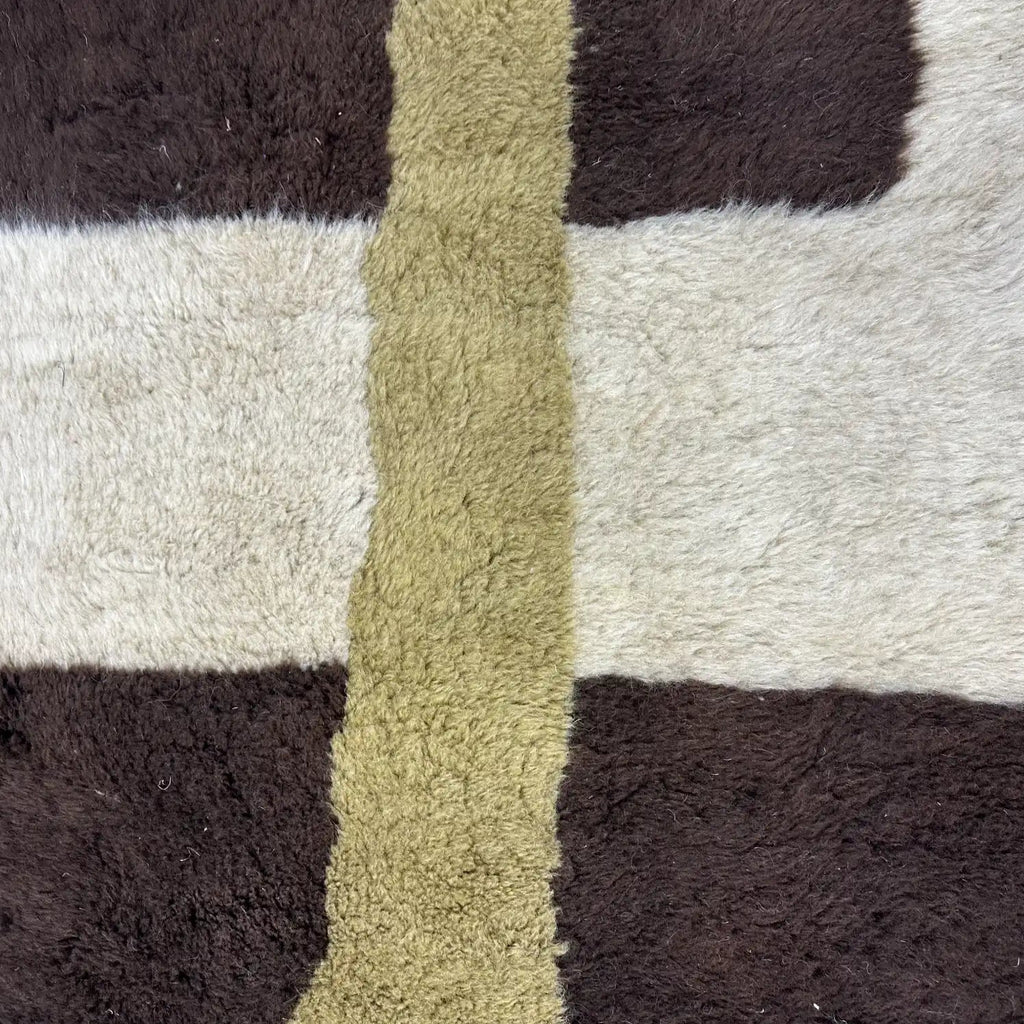 Fatiha Berber Moroccan Rug Handmaade Mrirt