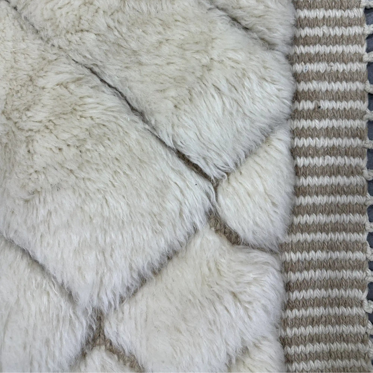 Nabila Beni Mrirt Rug <br> 305 x 200 CM