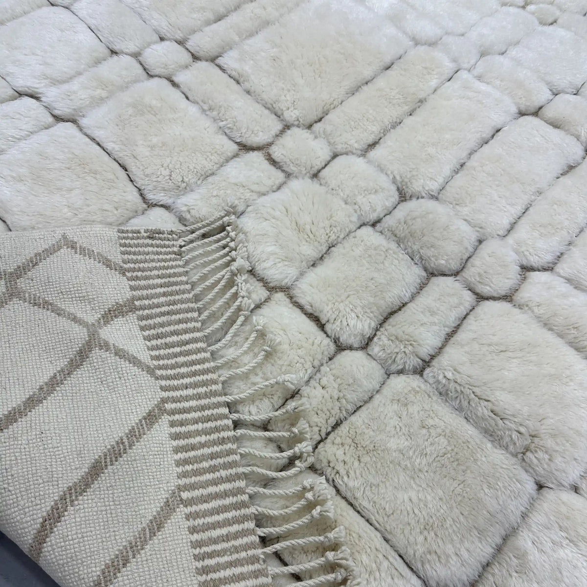 Nabila Beni Mrirt Rug <br> 305 x 200 CM