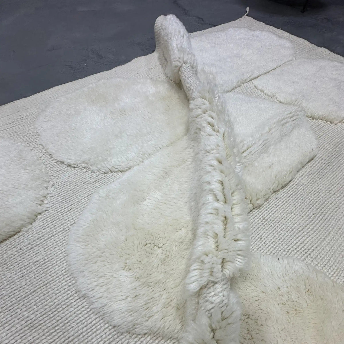 Nawal Berber Handwoven Beni Mrirt Rug