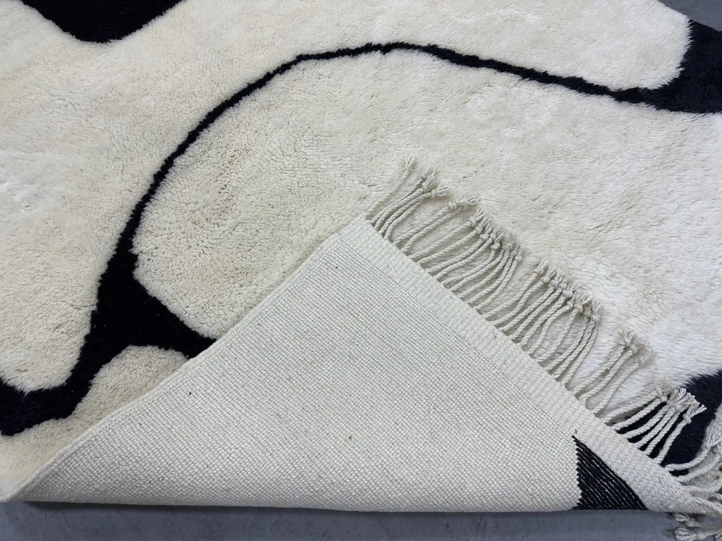 Tifawt Berber Handwoven Beni Mrirt Rug