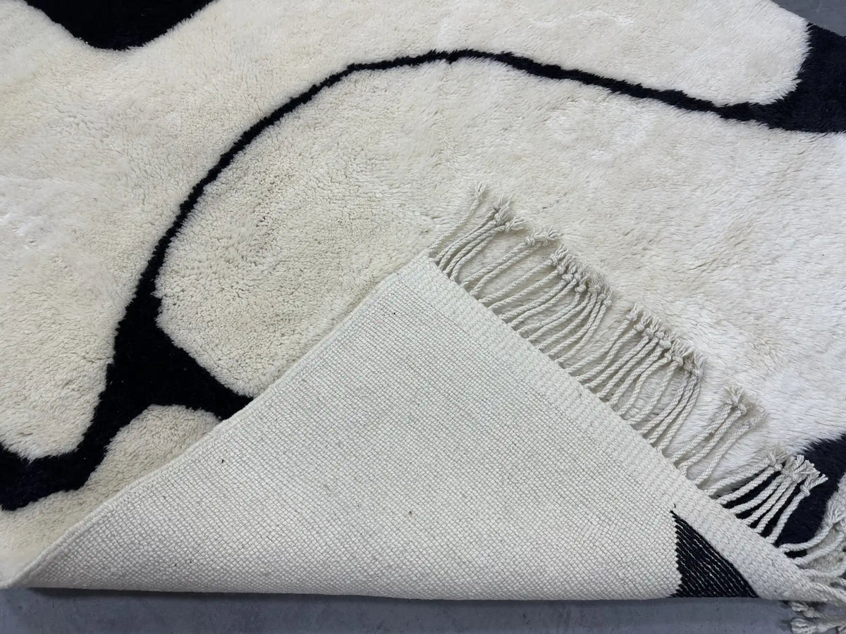 Tifawt Berber Handwoven Beni Mrirt Rug