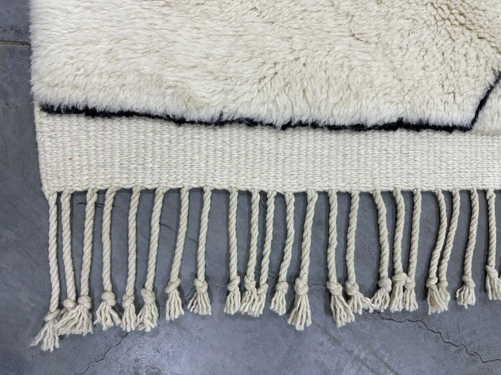 Tuda Berber Moroccan Beni Mrirt Rug