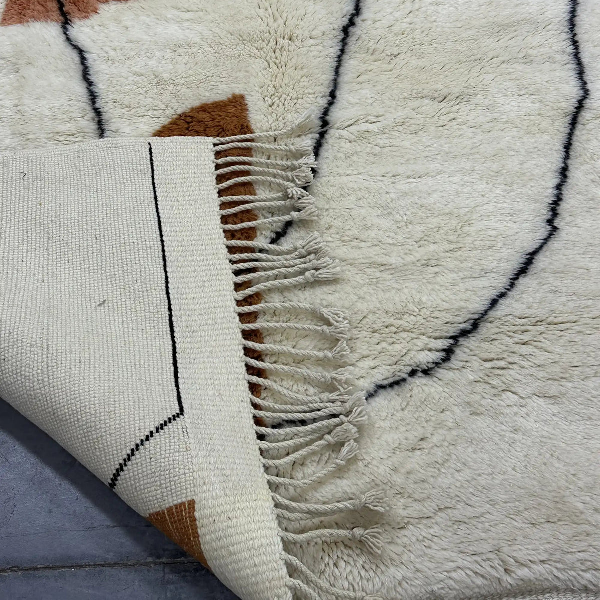 Tuda Berber Moroccan Beni Mrirt Rug