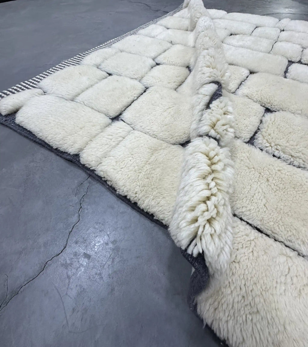 Tala Berber Moroccan Beni Mrirt Rug