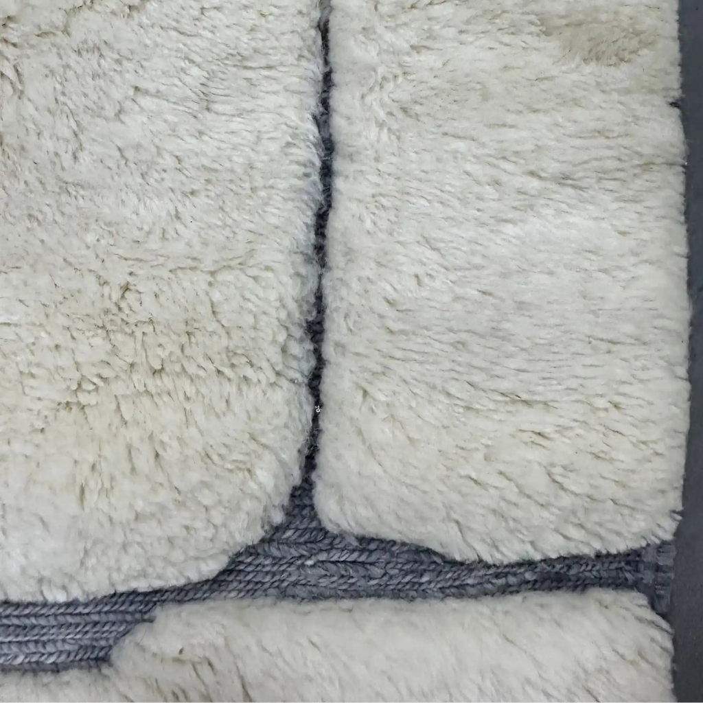 Titrit Berber Moroccan Beni Mrirt Rug