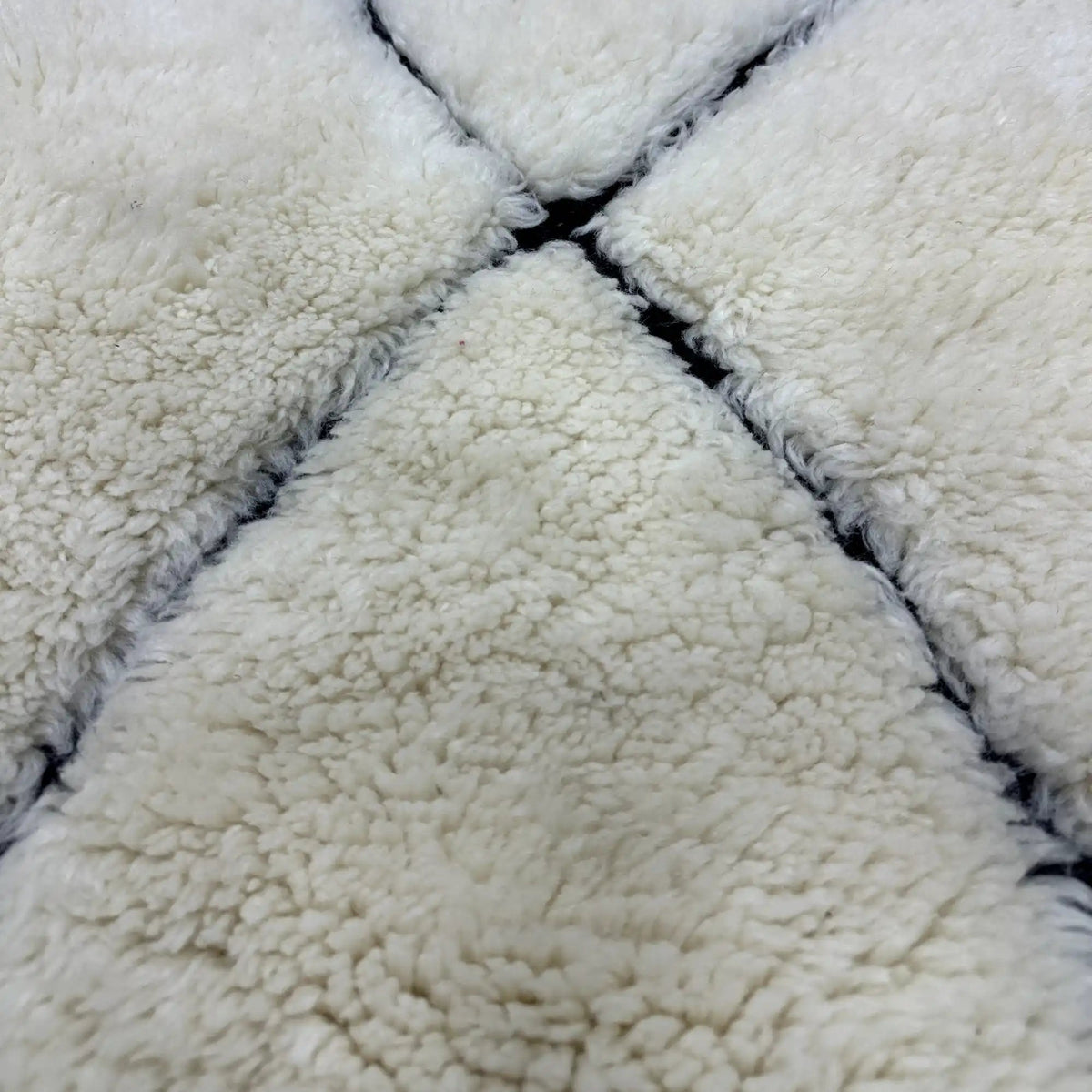 Tiziri Berber Handwoven Beni Mrirt Rug
