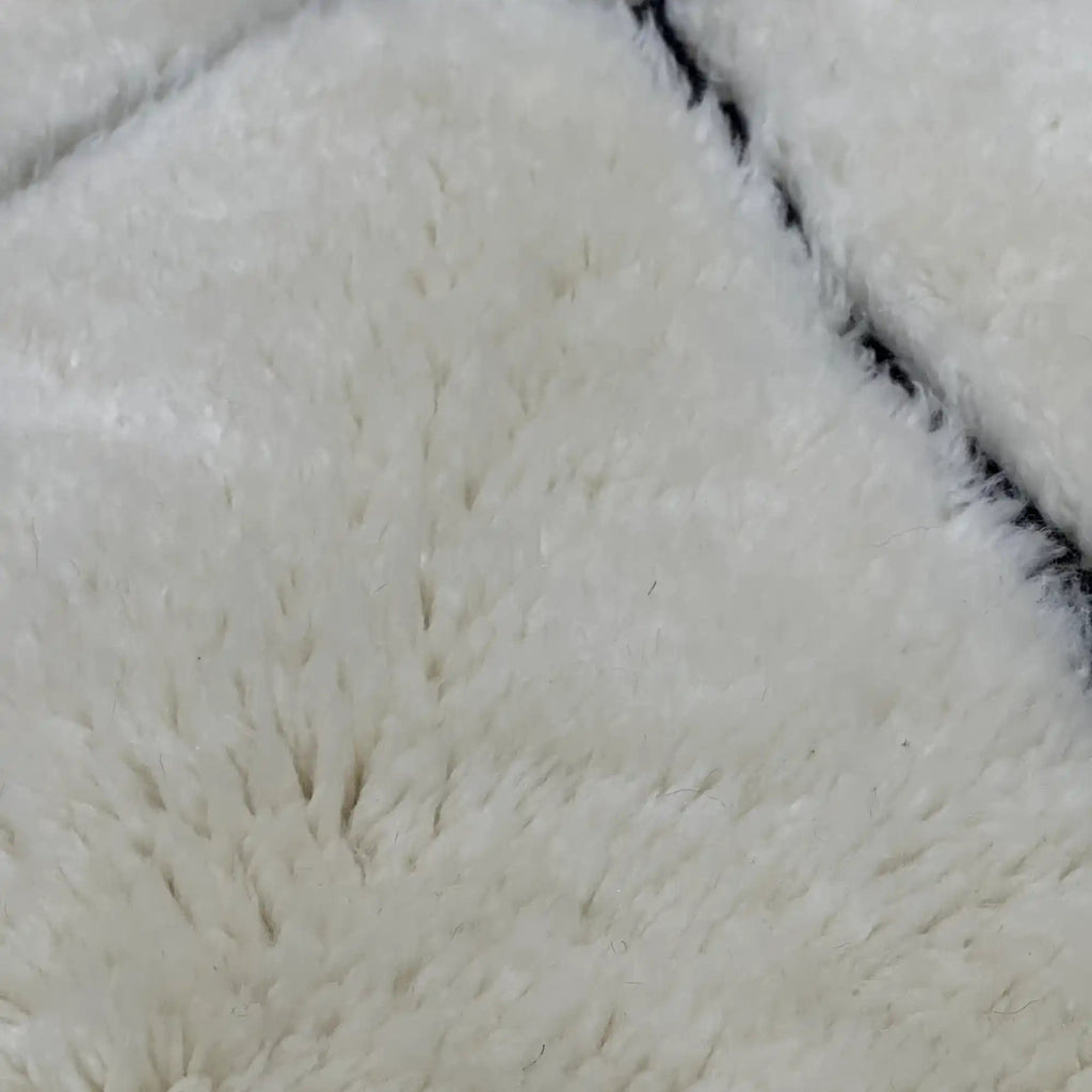 Tiziri Berber Handwoven Beni Mrirt Rug
