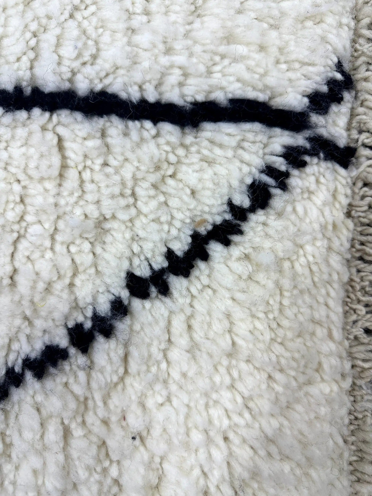Mekheta Berber Moroccan <br> 285 x 210 CM