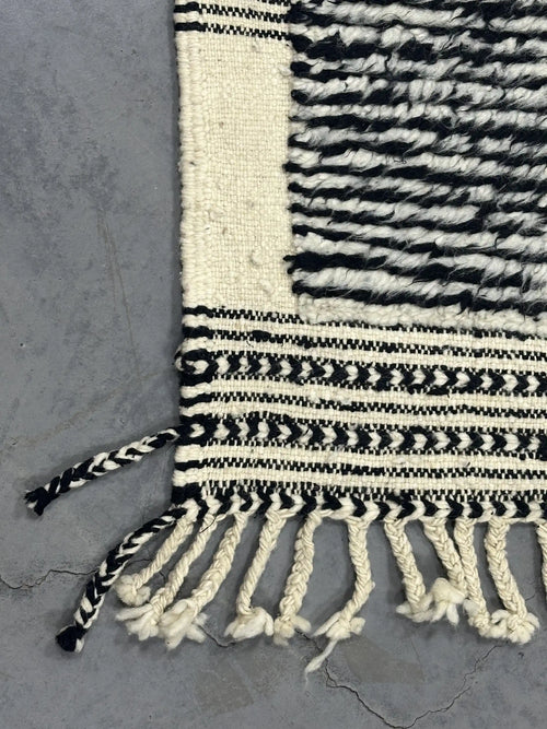 Berrira Berber Moroccan <br> 243 x 173 CM