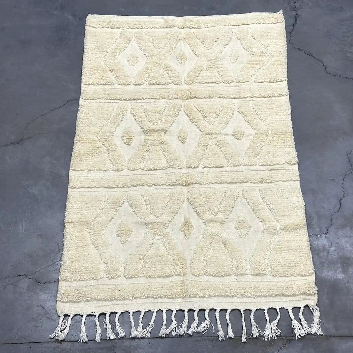 Ijja Berber Moroccan Beni Mrirt Rug