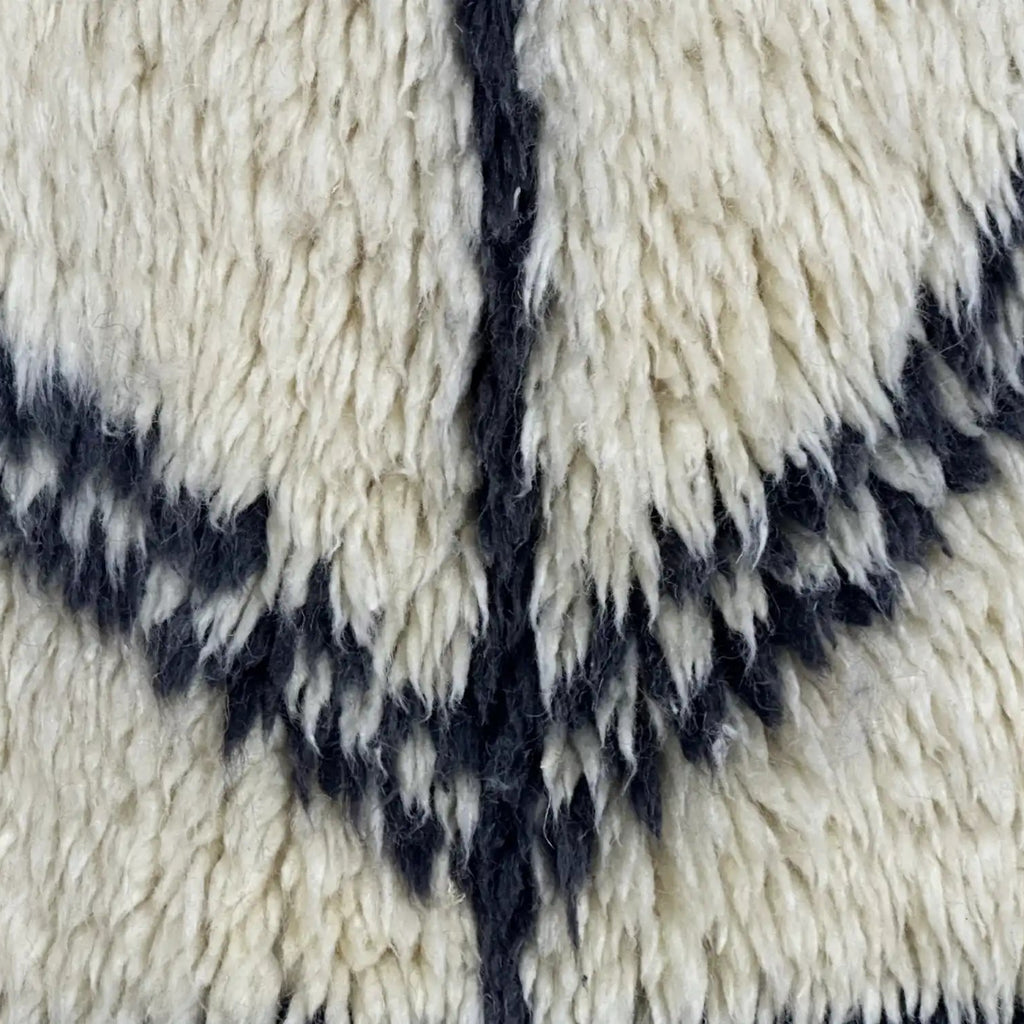 Tamou Berber Moroccan Beni Mrirt Rug