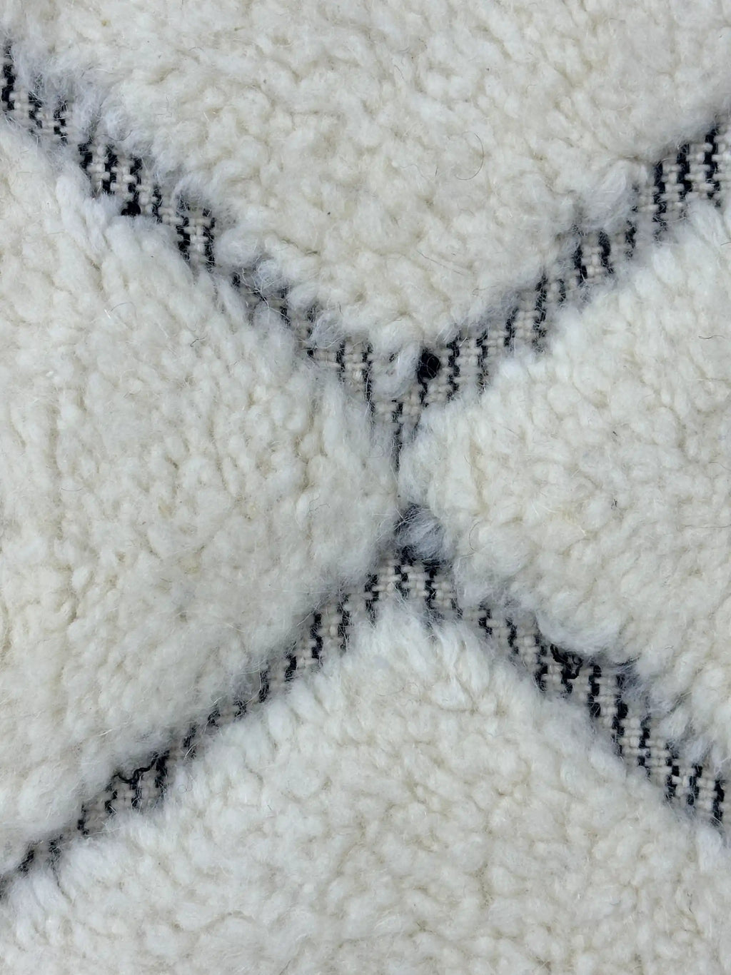 Batoul Berber Moroccan Beni Mrirt Rug