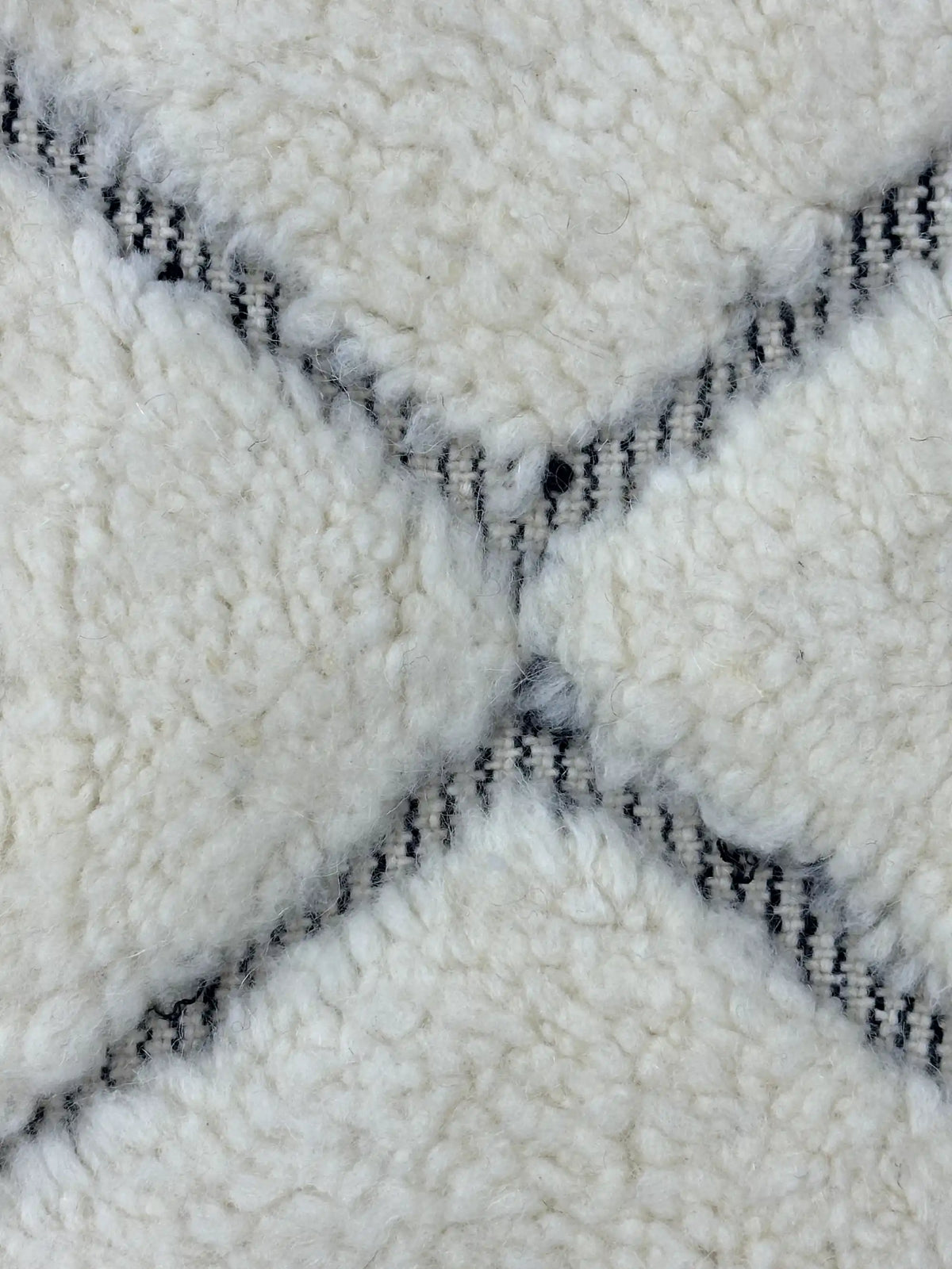 Batoul Berber Moroccan Beni Mrirt Rug
