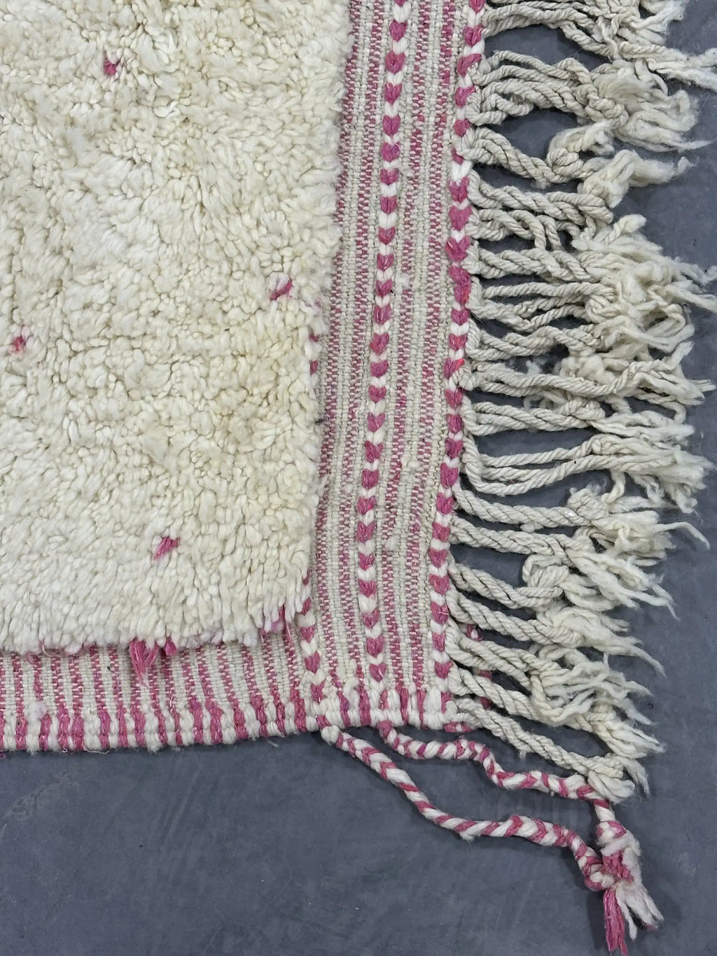 Qeriba Berber Beni Mrirt Rug <br> 360 x 265 CM
