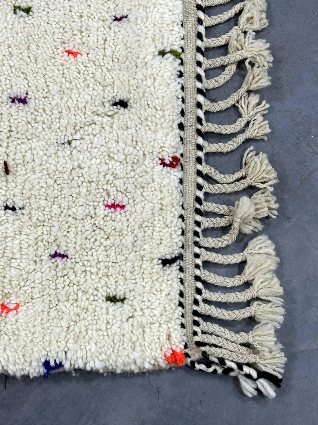 Netoma Berber Beni Mrirt Rug <br> 250 x 170 CM
