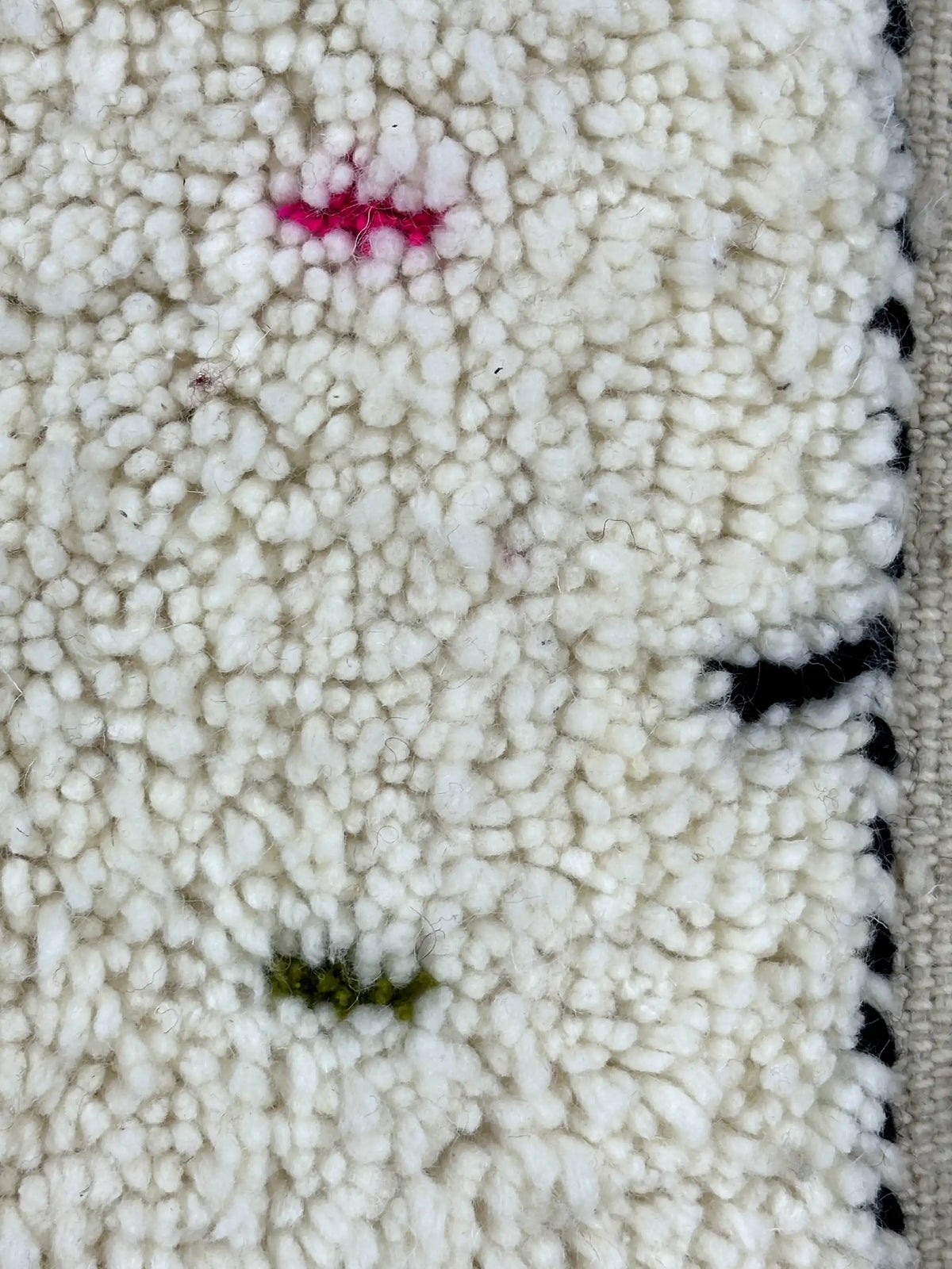 Netoma Berber Beni Mrirt Rug <br> 250 x 170 CM
