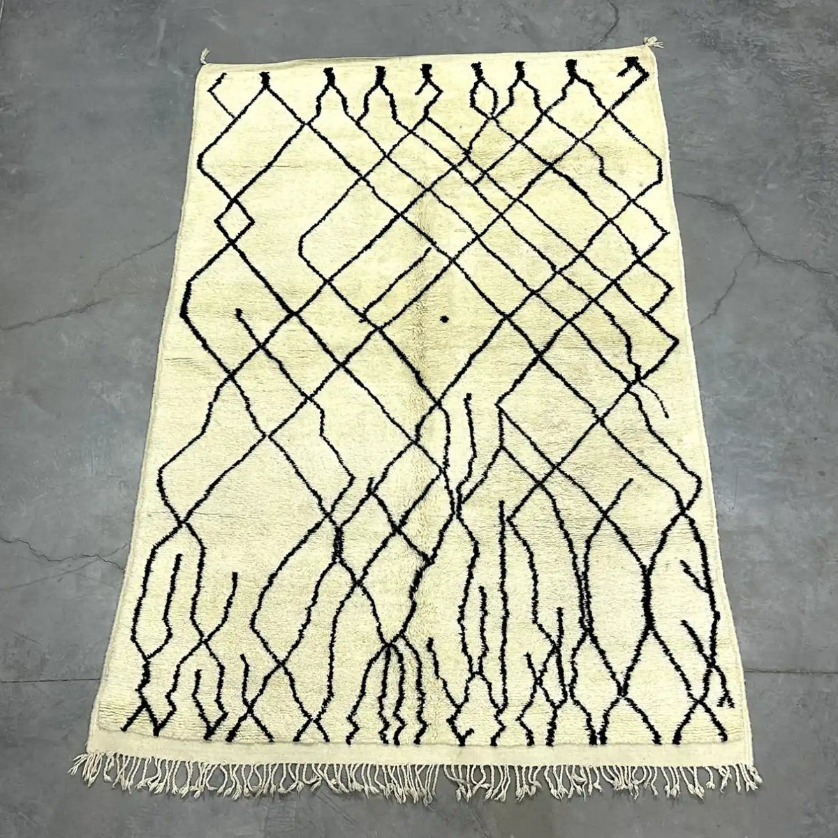 Terkan Berber Beni Mrirt Rug <br> 310 x 190 CM