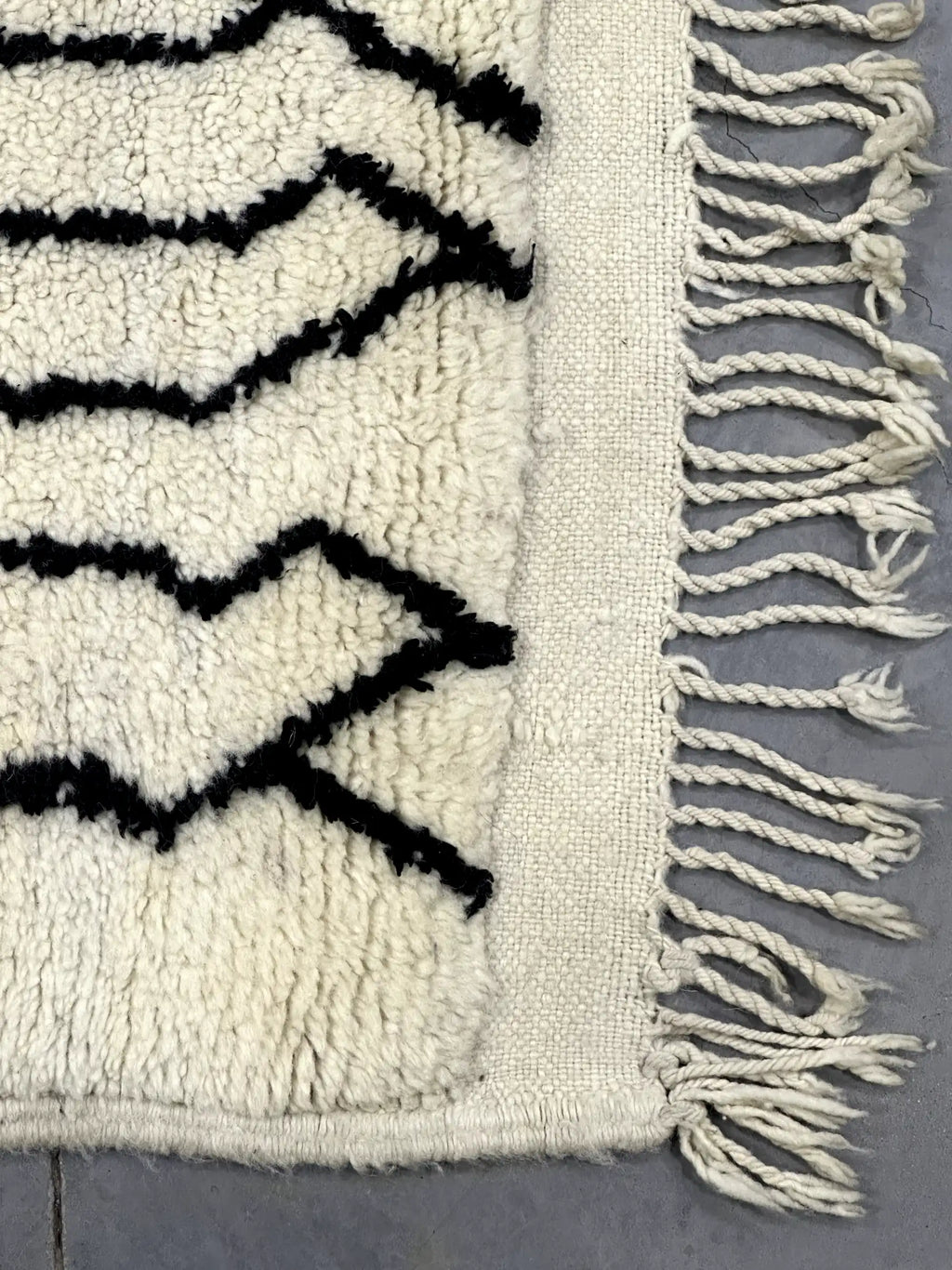 Terkan Berber Beni Mrirt Rug <br> 310 x 190 CM
