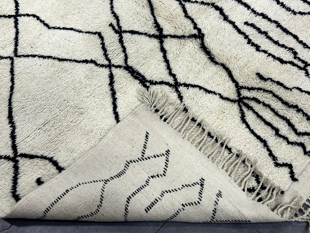 Terkan Berber Beni Mrirt Rug <br> 310 x 190 CM