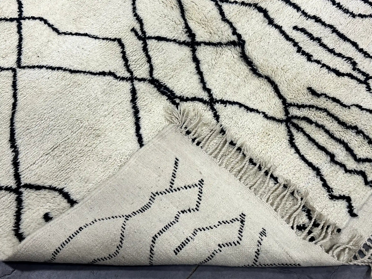 Terkan Berber Beni Mrirt Rug <br> 310 x 190 CM