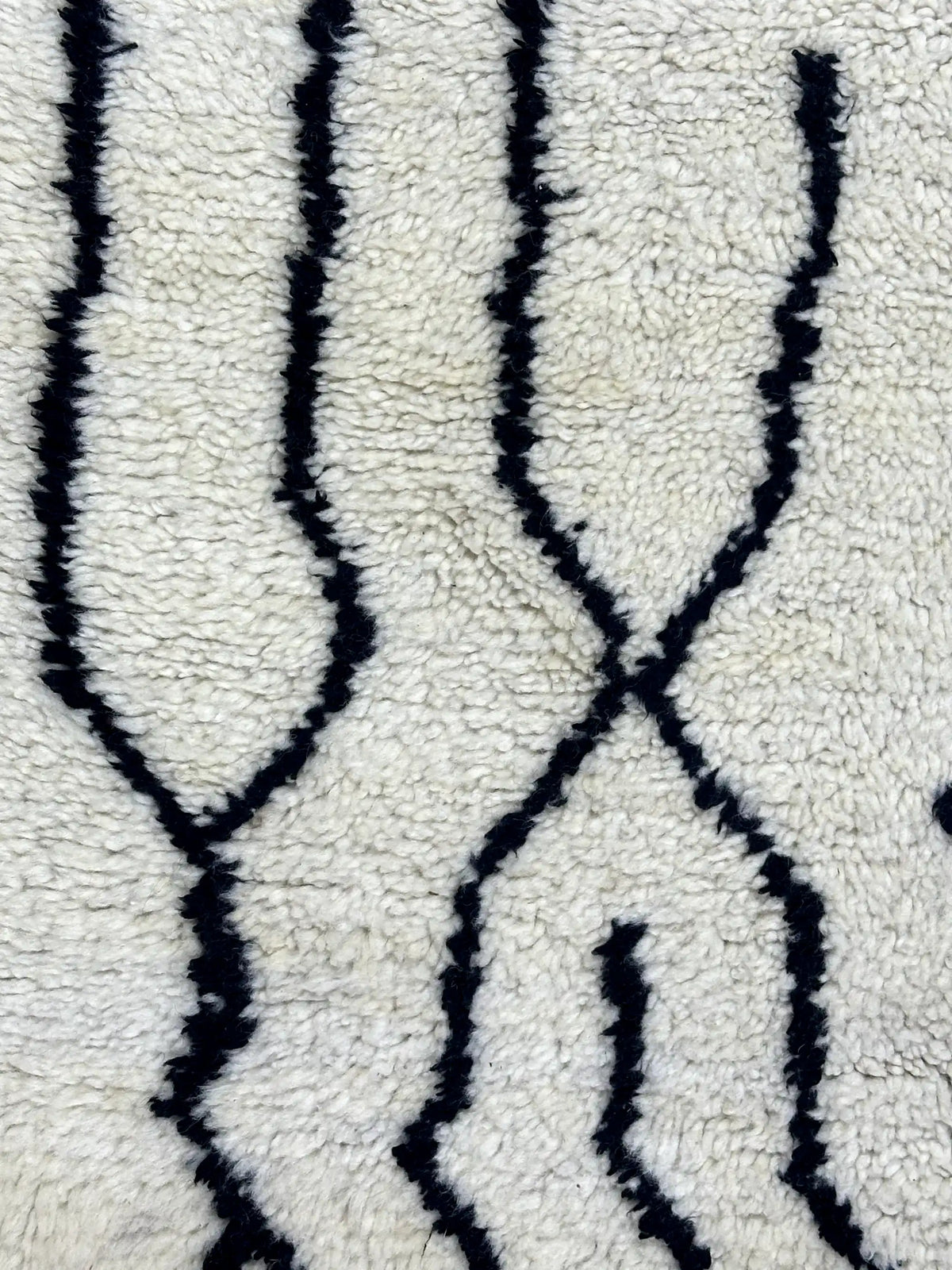 Terkan Berber Beni Mrirt Rug <br> 310 x 190 CM