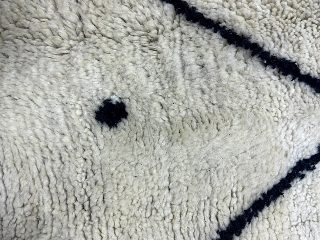 Terkan Berber Beni Mrirt Rug <br> 310 x 190 CM
