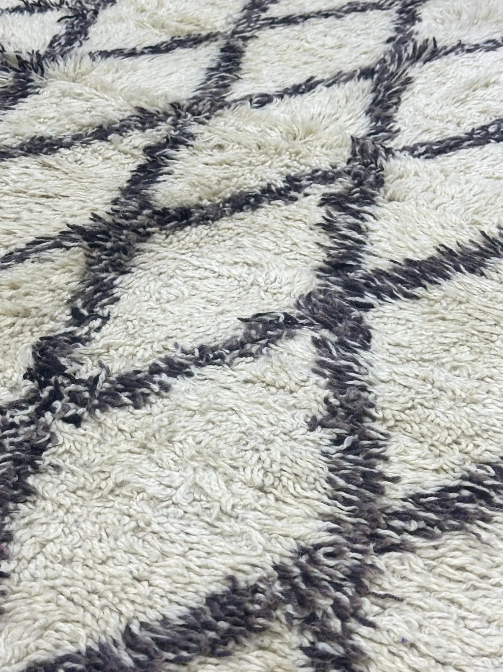 Sawaba Checkered Rug <br> 276 x 180 CM