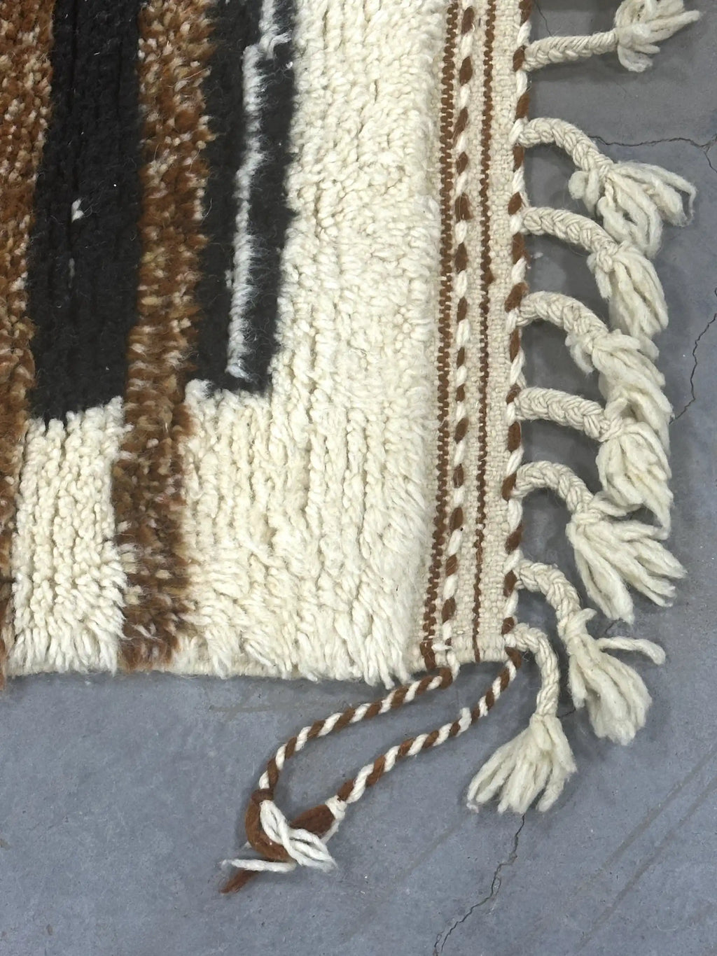 Qahewa Runner Rug <br> 275 x 93 CM