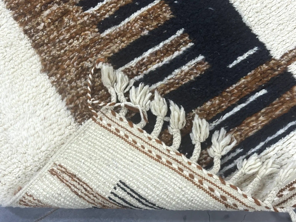 Qahewa Runner Rug <br> 275 x 93 CM