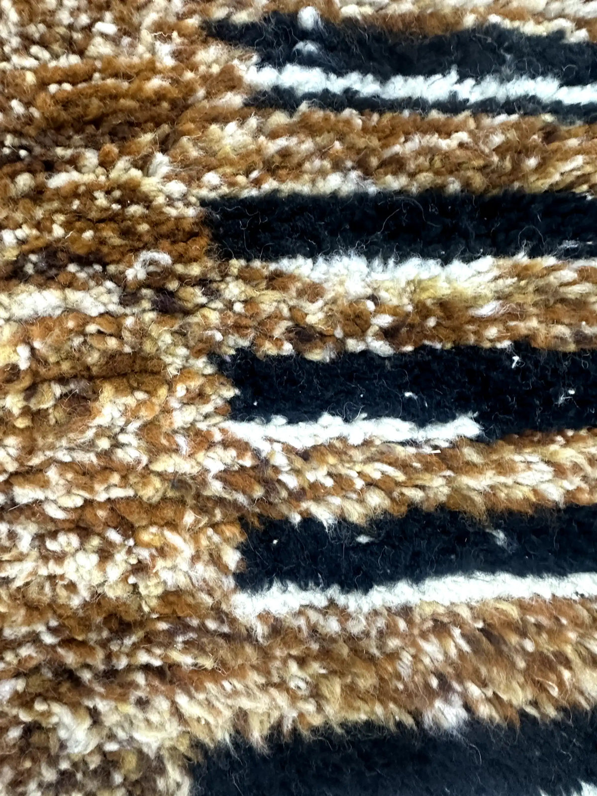 Qahewa Runner Rug <br> 275 x 93 CM