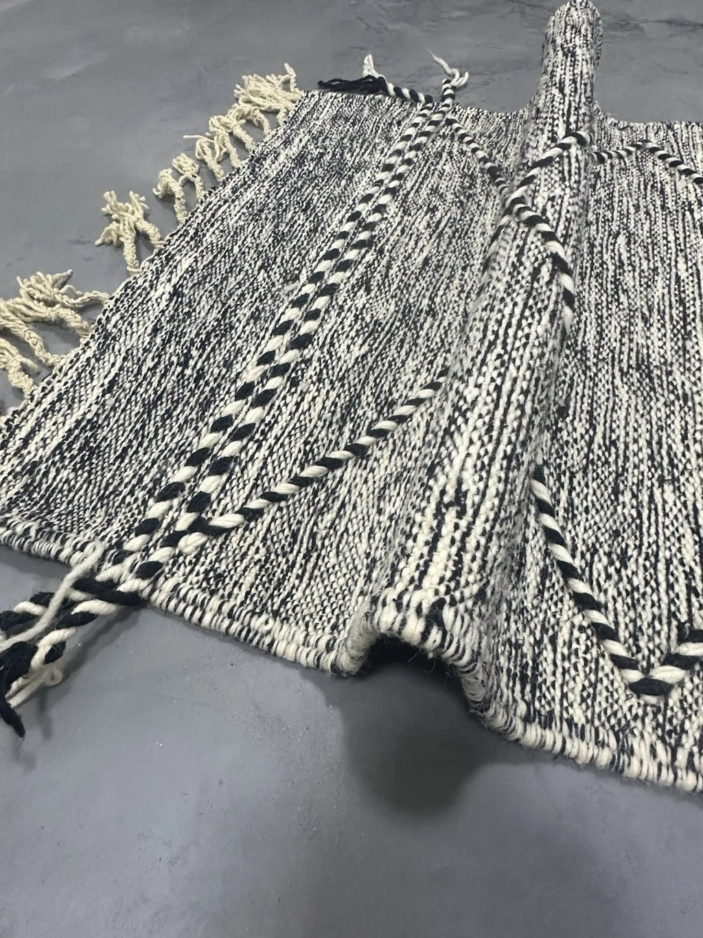 Woade Berber Runner Rug <br> 408 x 93 CM