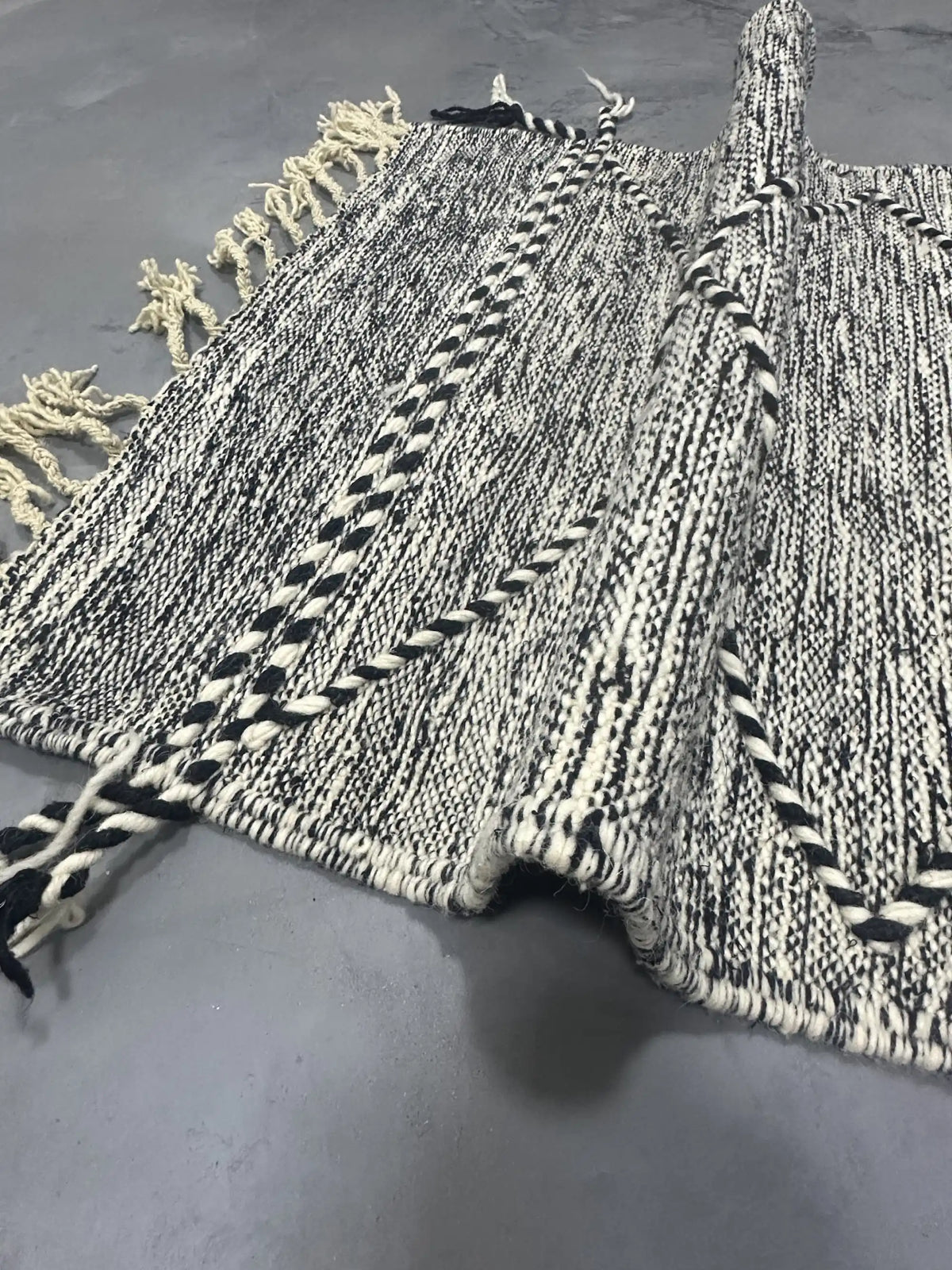 Woade Berber Runner Rug <br> 408 x 93 CM