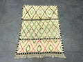 Dareb Checkered Rug <br> 275 x 175 CM