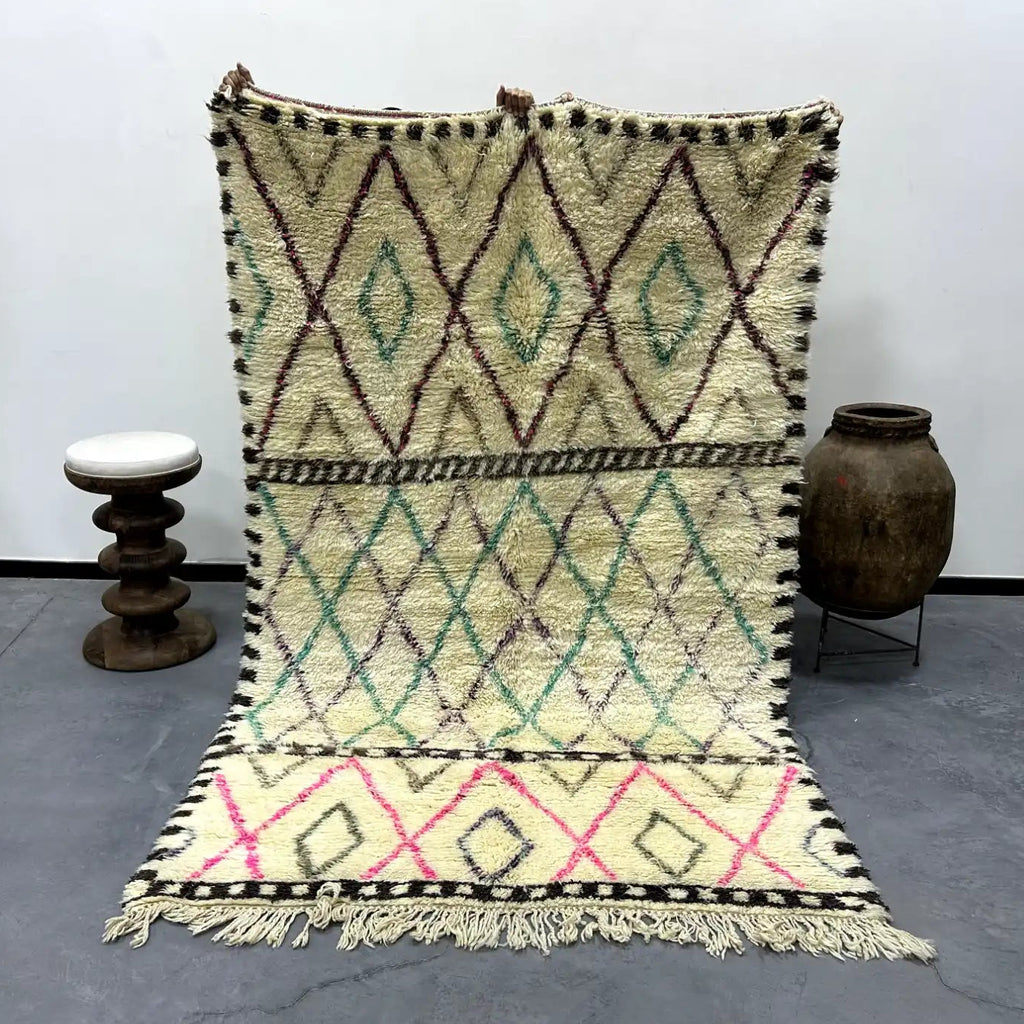 Dareb Checkered Rug <br> 275 x 175 CM