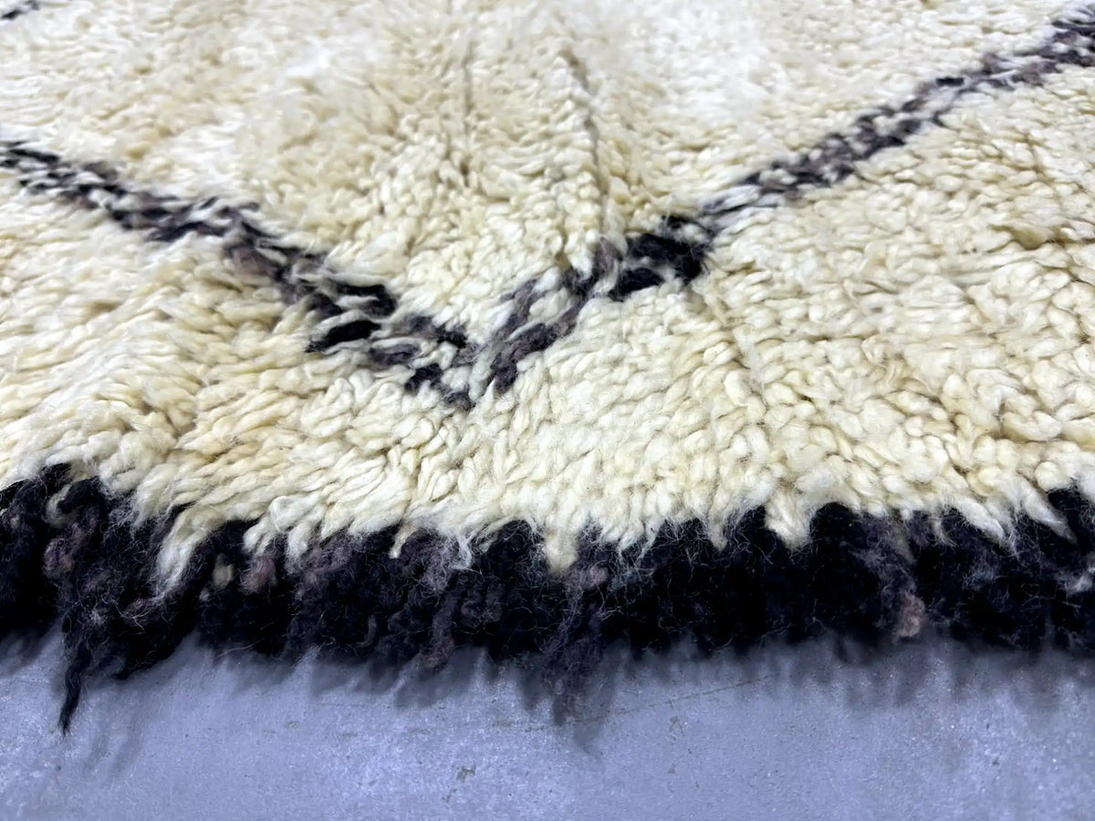 Rekba Vintage Mrirt Rug <br> 230 x 180 CM
