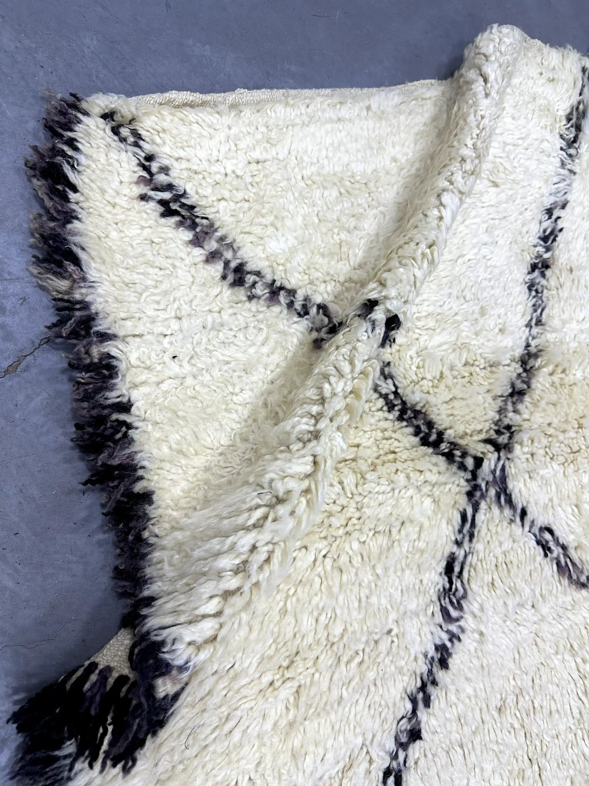 Rekba Vintage Mrirt Rug <br> 230 x 180 CM