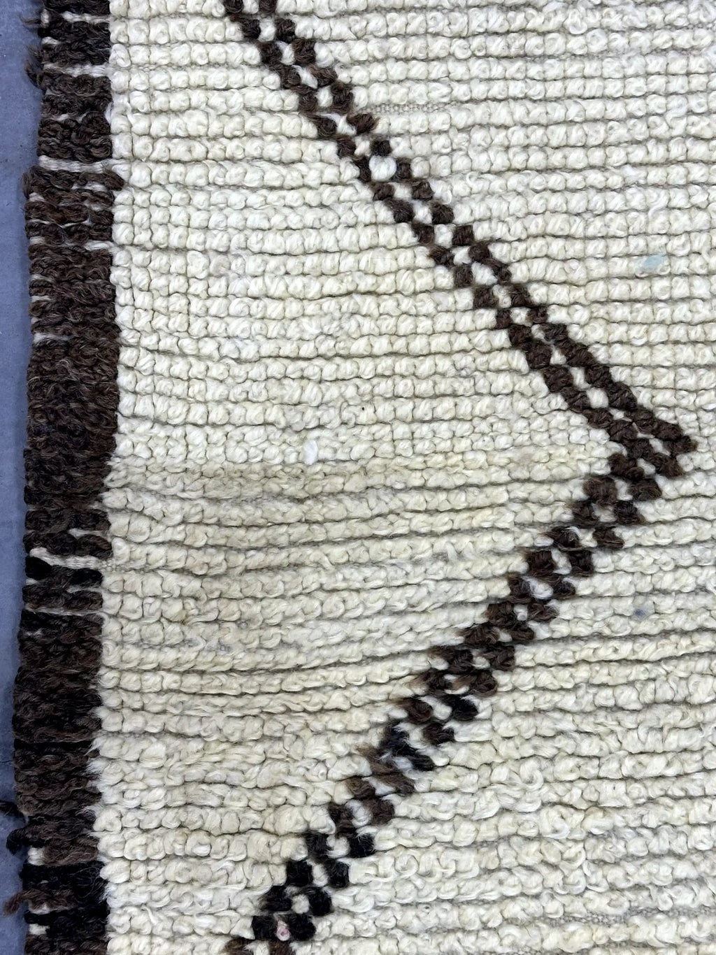 Direha Vintage Mrirt Rug <br> 250 x 187 CM