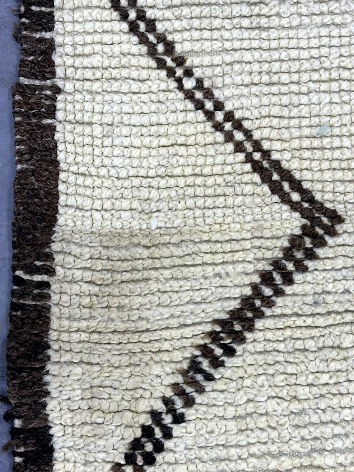Direha Vintage Mrirt Rug <br> 250 x 187 CM