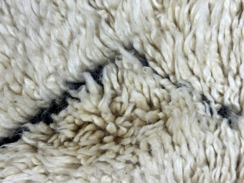 Folaa Vintage Mrirt Rug <br> 320 x 185 CM
