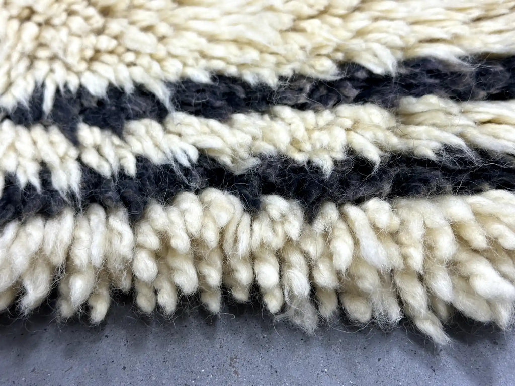 Folaa Vintage Mrirt Rug <br> 320 x 185 CM